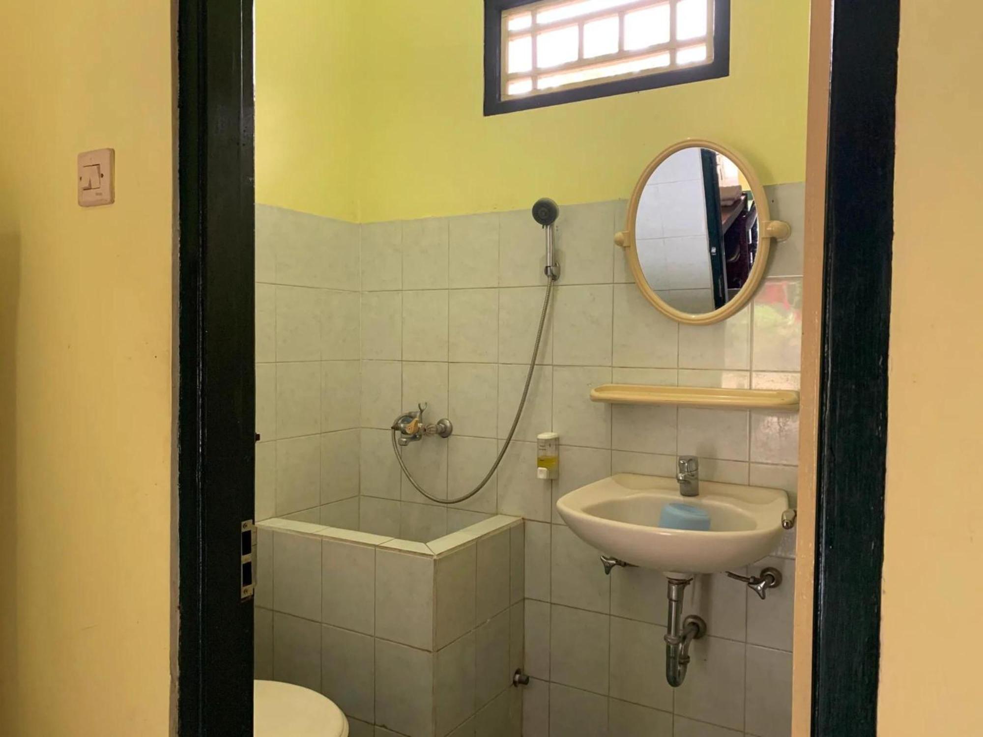 Lembah Rinjani Villa & Resto Syariah By Ecommerceloka Sembalunlawang Exterior foto