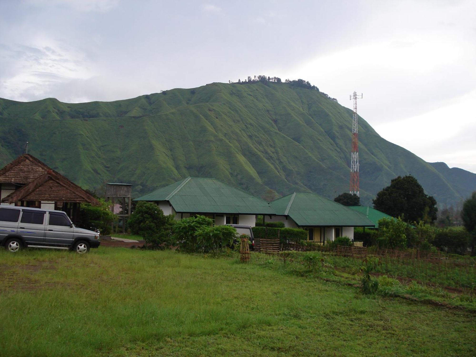 Lembah Rinjani Villa & Resto Syariah By Ecommerceloka Sembalunlawang Exterior foto